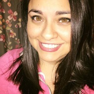 Meet your Posher, Karra